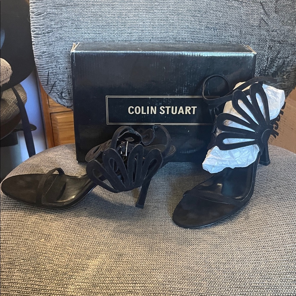 Colin Stuart Black Cut-Out Heels never worn brand new inbox